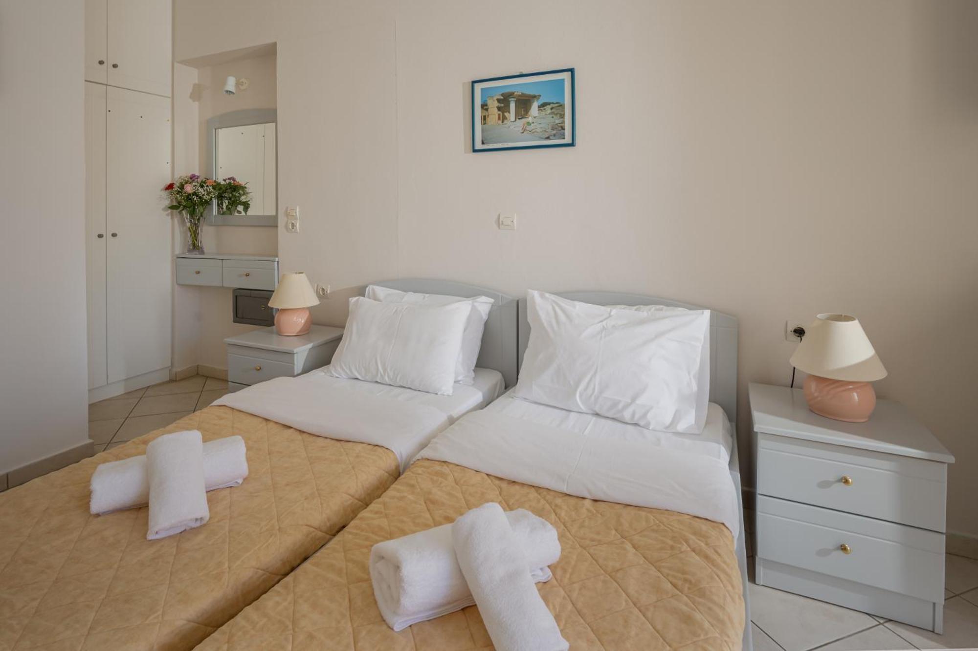 Cosmi Apts Gouves By Estia חדר תמונה